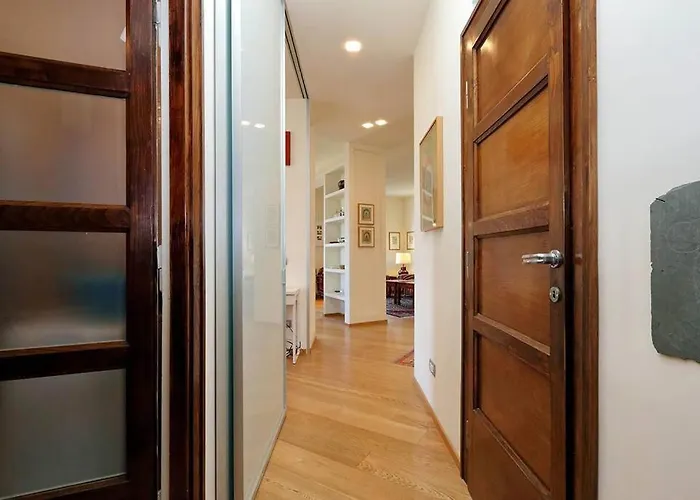 Saint Peter's Bright | Romeloft Apartment *