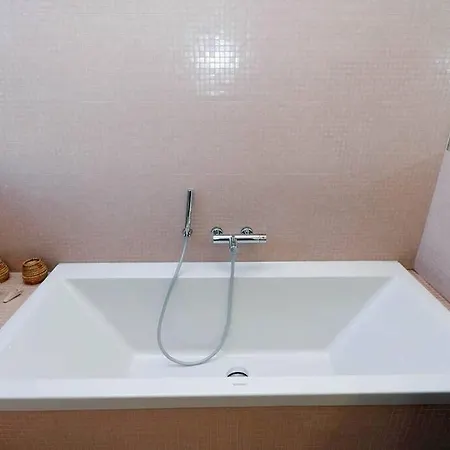 Saint Peter's Bright | Romeloft روما