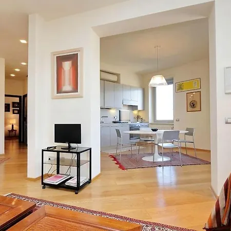 Saint Peter's Bright | Romeloft *