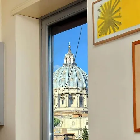 Saint Peter's Bright | Romeloft * Rome